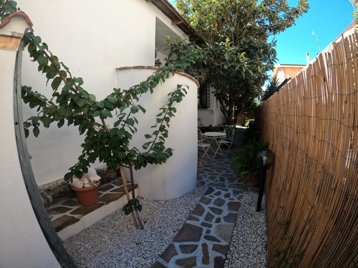 Villa Sari Affitta Camere ラ・カレッタ エクステリア 写真